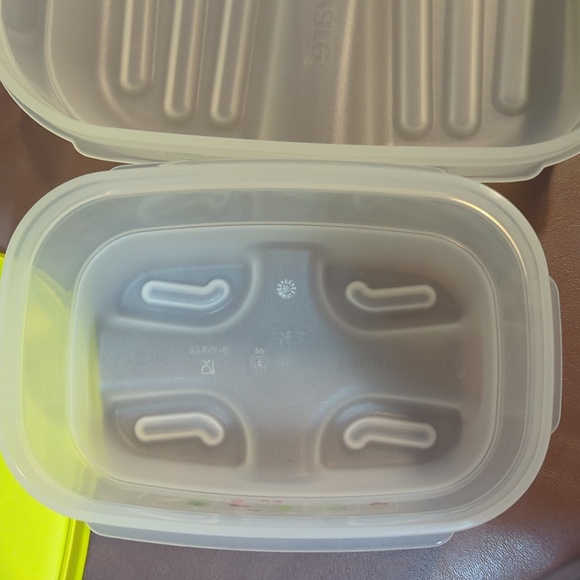 Tupperware Fridge Smart 4 Container Set Excellent Preowned Condition - Picture 11 of 16